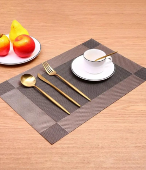 Table mat 