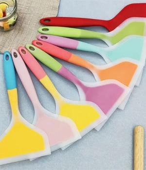 1PCS Random Color Silicone Kitchen Ware Cooking Utensils Spatula Beef Meat Egg Kitchen Scraper Wide 